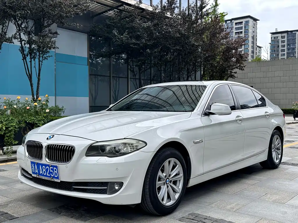 BMW 5 Series 2013 525Li Leading Edition