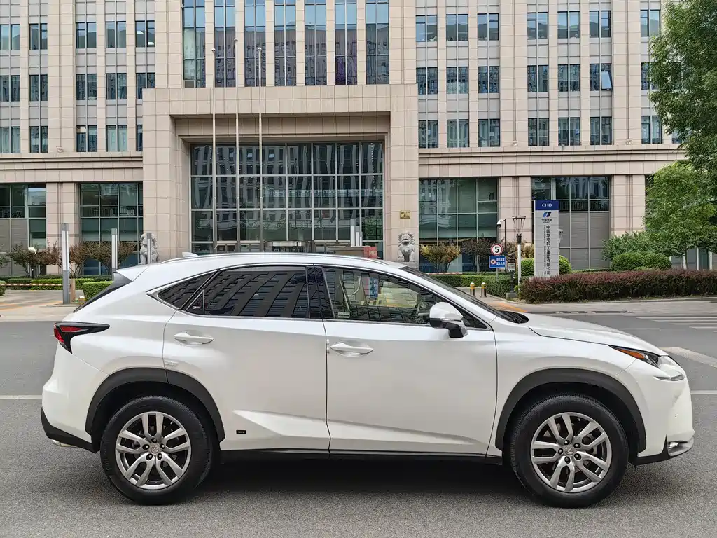 Lexus NX 2015 200t AWD F Sport