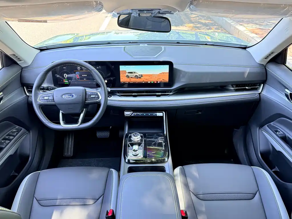 Ford Equator Sport PHEV 2025 Platinum Edition