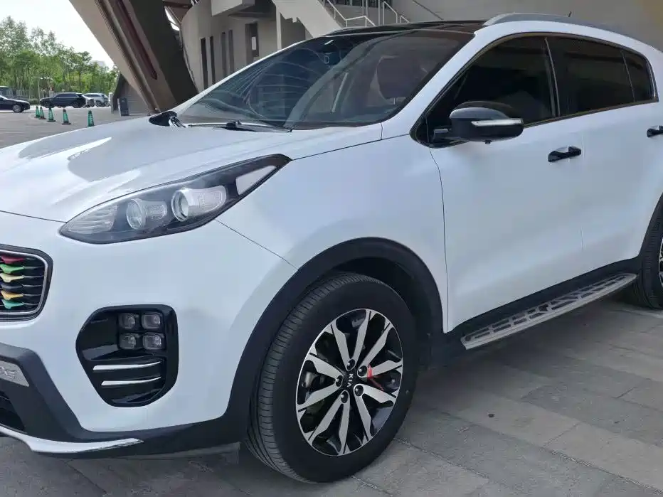 Kia KX5 2016 2.0L Automatic 2WD GLS