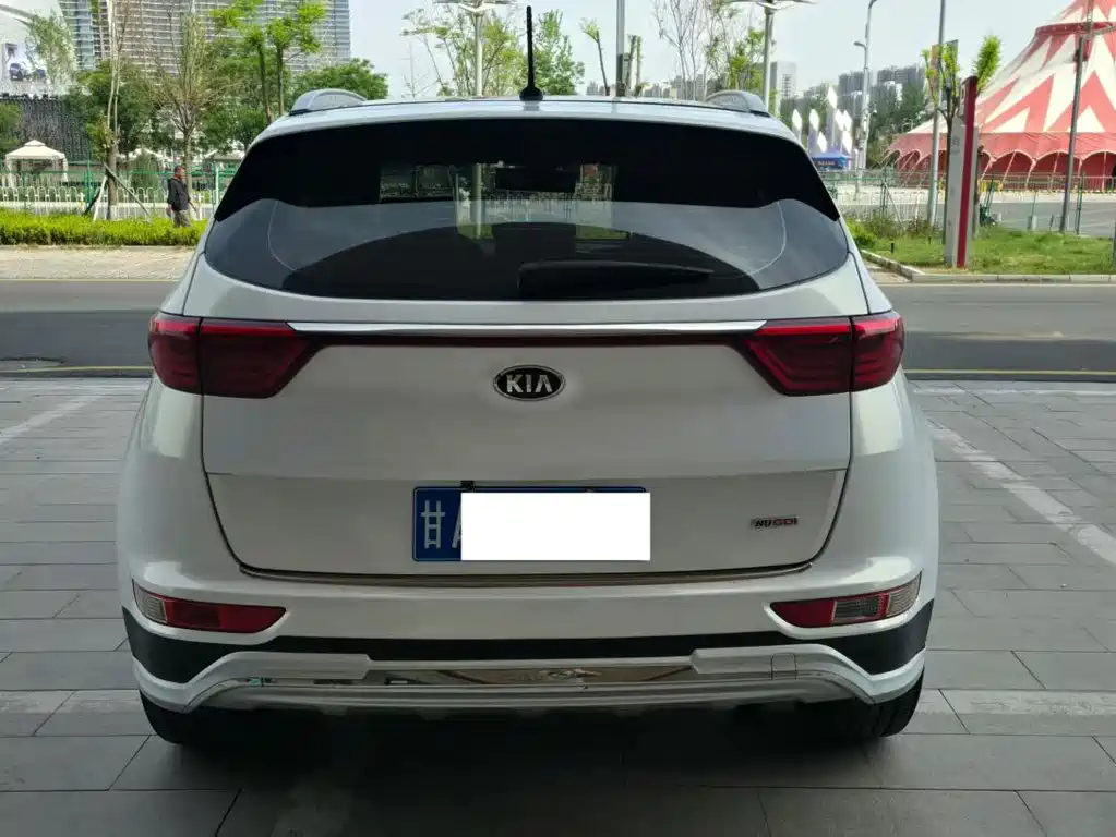 Kia KX5 2016 2.0L Automatic 2WD GLS