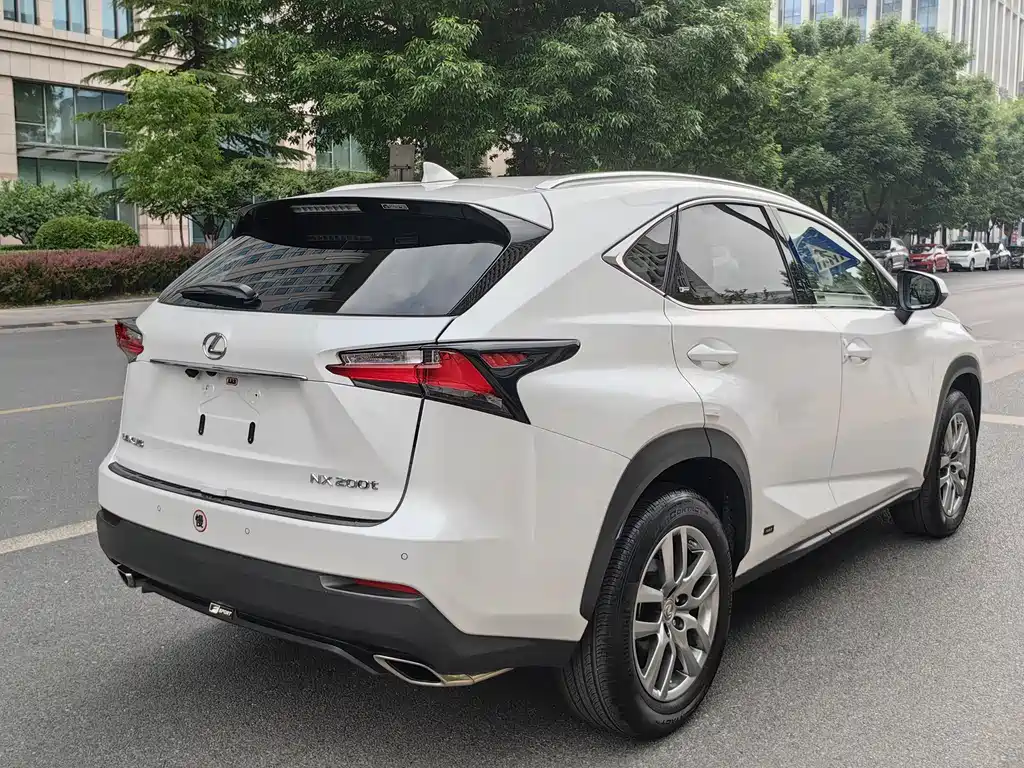 Lexus NX 2015 200t AWD F Sport
