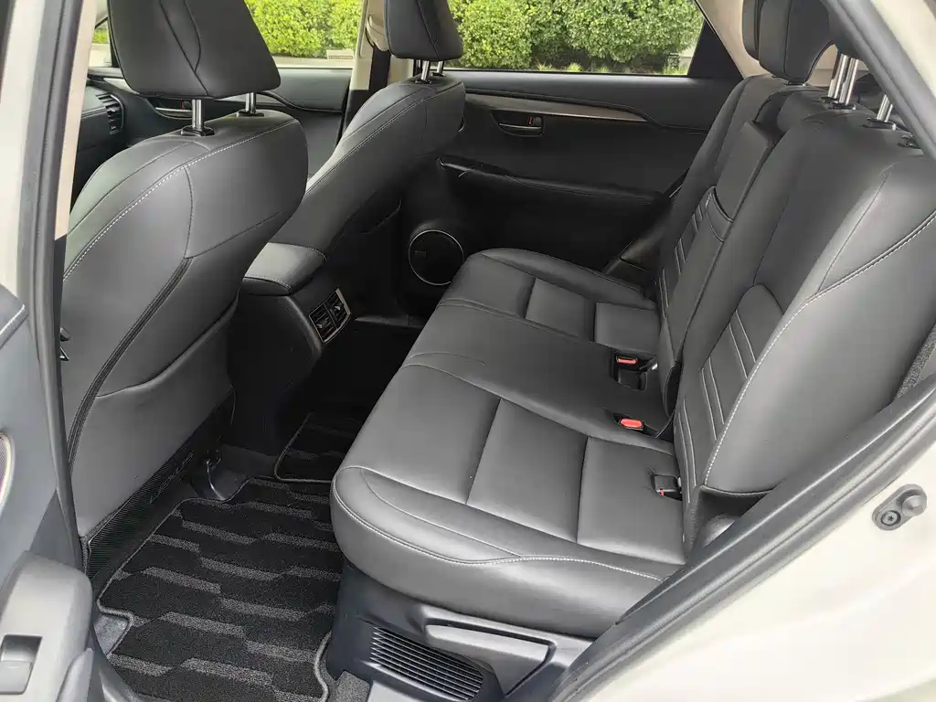 Lexus NX 2015 200t AWD F Sport