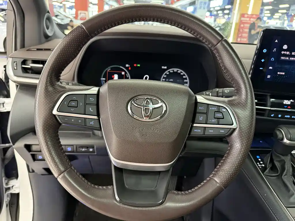 Sienna 2021 2.5L Hybrid Platinum Edition