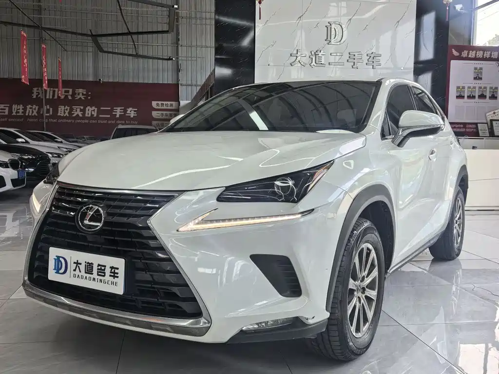 Lexus NX 200 FWD