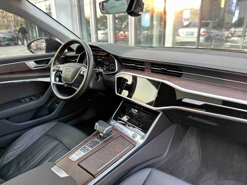 Audi A6 Import 2020 allroad quattro Explorer 55 TFSI Premium Off-road Edition