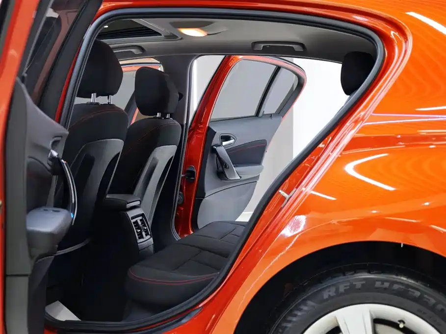 BMW 1 Series 2013 Facelift 118i Sport