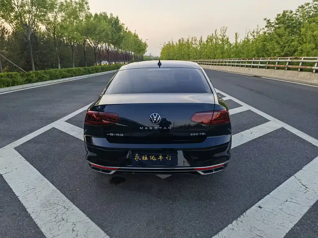 Volkswagen Magotan 2023 2 Million Units Commemorative Edition 330TSI DSG Leading Edition