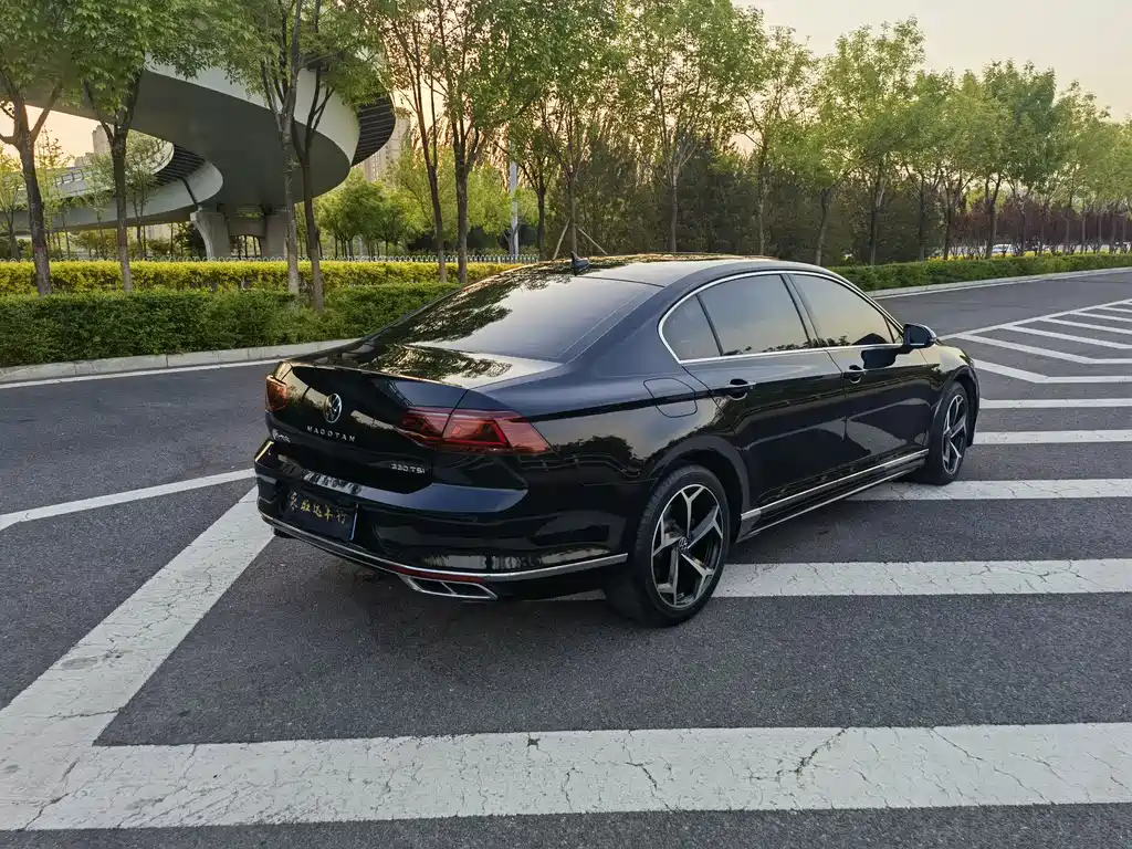 Volkswagen Magotan 2023 2 Million Units Commemorative Edition 330TSI DSG Leading Edition