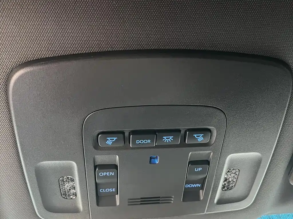 Toyota Avalon 2019 2.0L XLE Premium Edition China VI