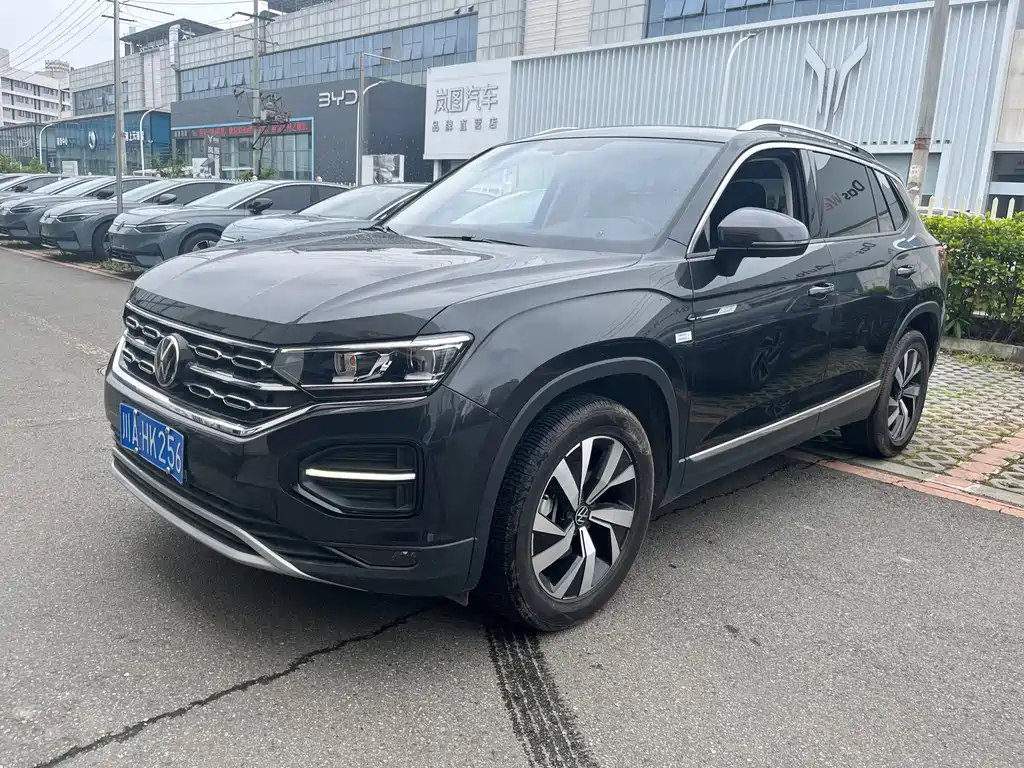 Volkswagen Tayron 2022 330TSI 2WD Luxury Smart Connect Edition