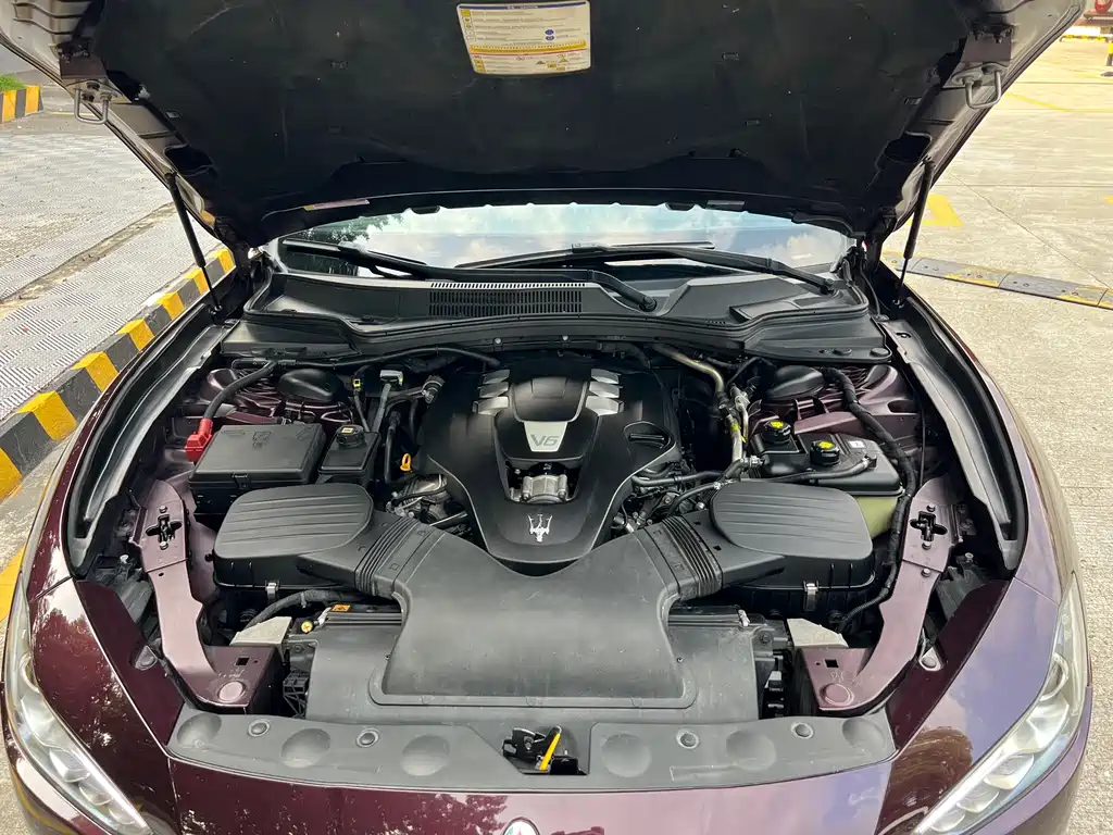 Maserati Ghibli 2014 3.0T Standard Edition
