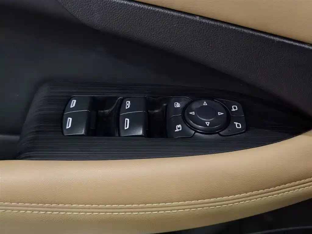 Buick LaCrosse 2018 28T Elite