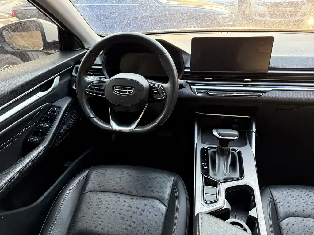 Geely Emgrand 2022 4th Gen 1.5L CVT Luxury