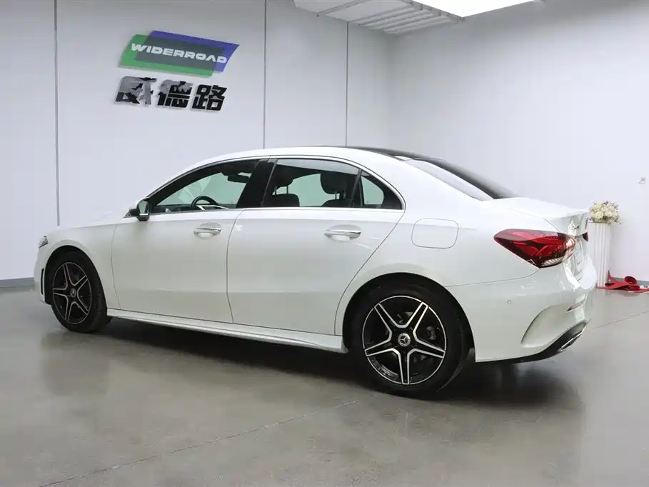 Mercedes-Benz A-Class 2019 A 200 L Sedan