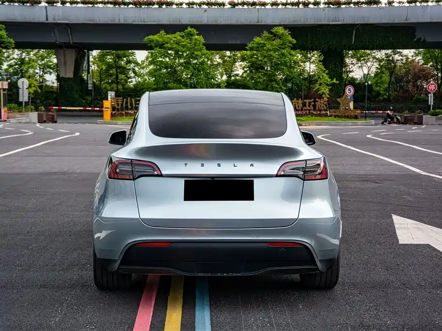 Model Y 2023 Rear-Wheel Drive