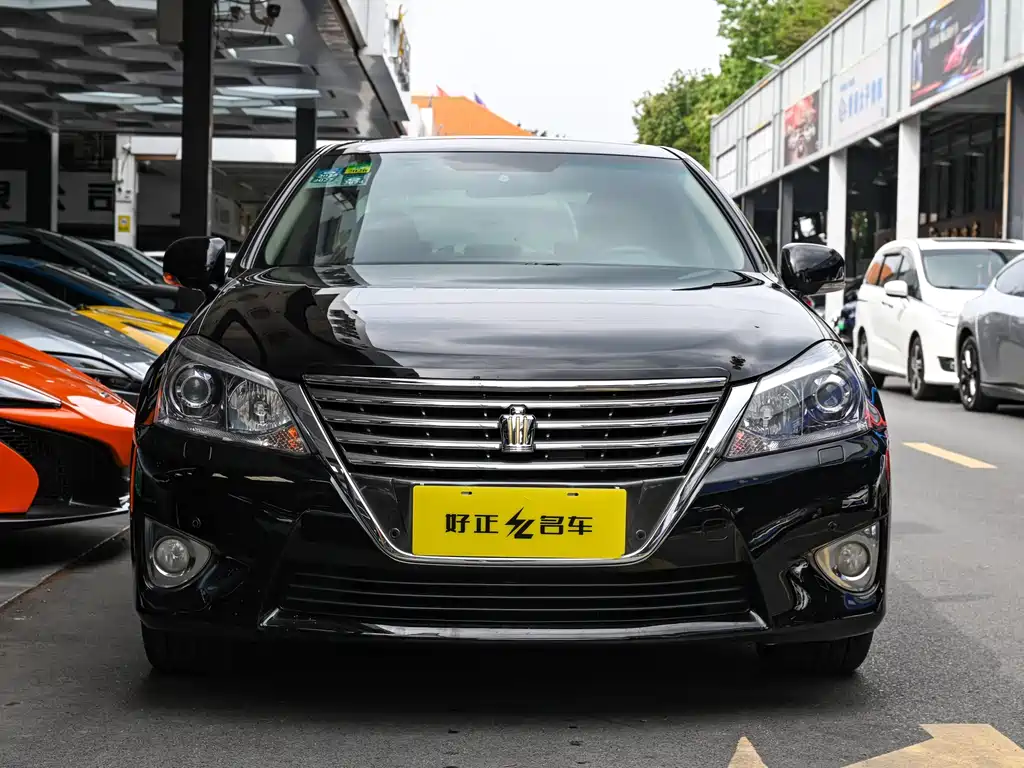 Toyota Crown 2012 2.5L Royal Leather Edition