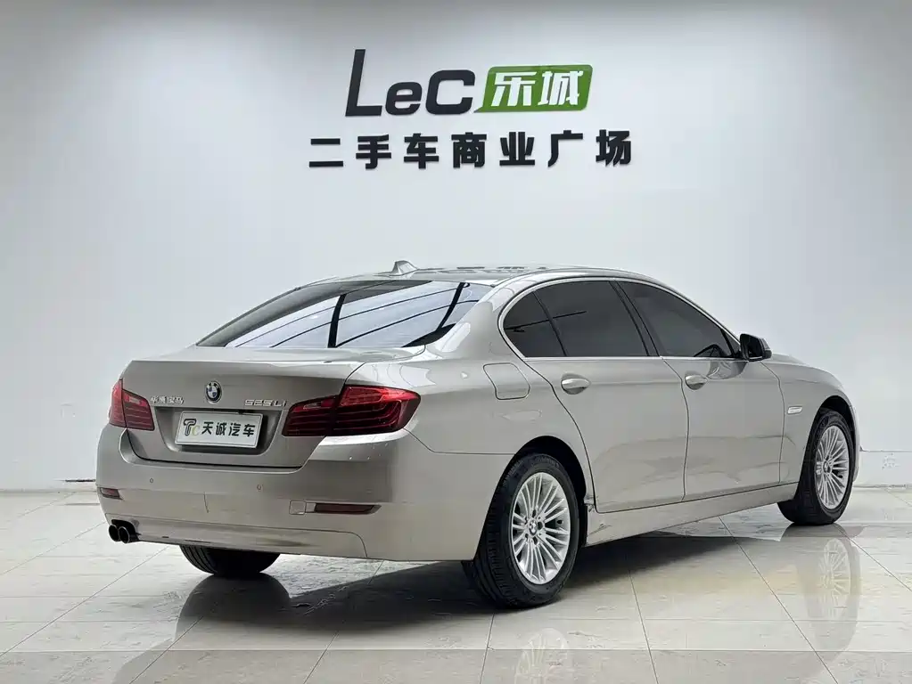 BMW 5 Series 2013 525Li Leading Edition