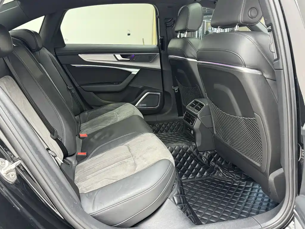 Audi A6L 2019 45 TFSI Dynamic Selection