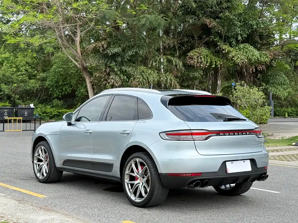 2021 Porsche Macan 2.0T