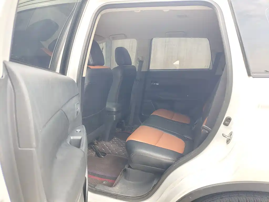 2017 Mitsubishi Outlander 2.0L FWD Glory Edition 5-Seater