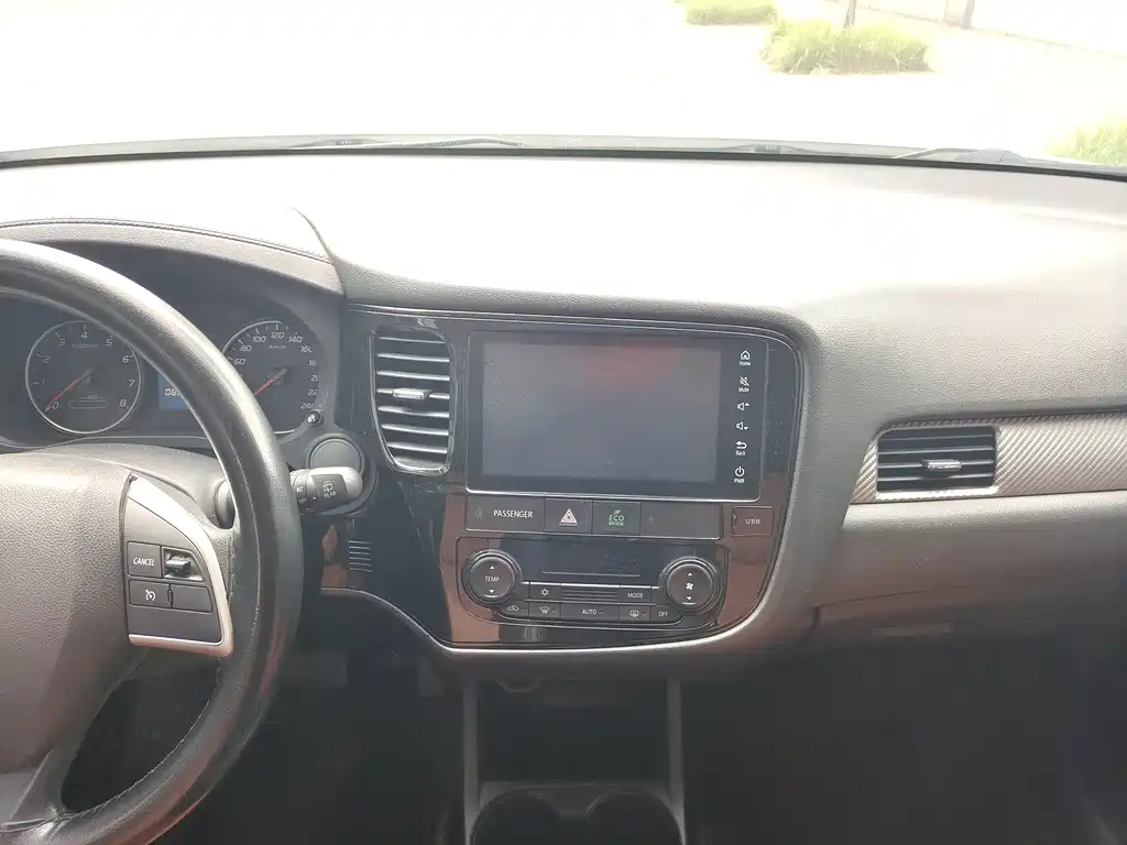 2017 Mitsubishi Outlander 2.0L FWD Glory Edition 5-Seater