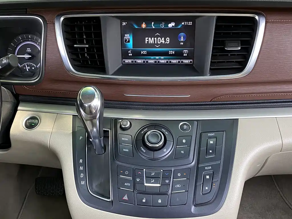 Buick GL8 2018 28T Luxury Edition China VI