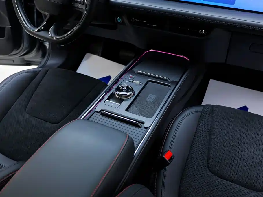 Ford Mondeo 2025 2.0T EcoBoost E-Hybrid Sport Edition ST-Line
