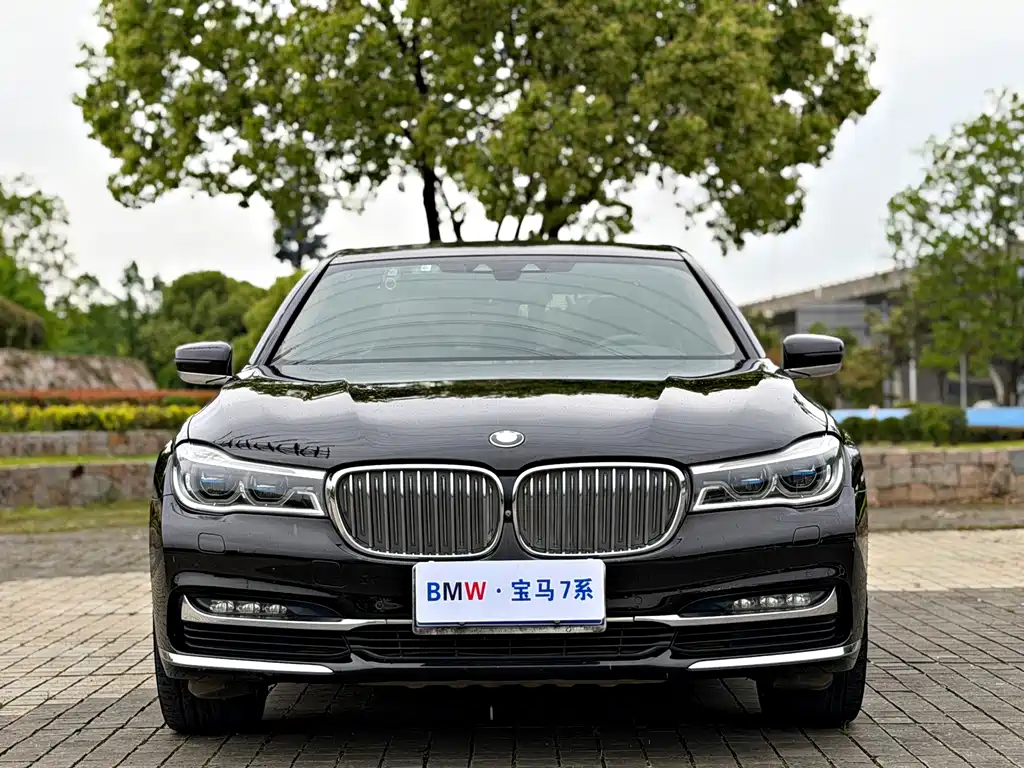 BMW 7 Series 2018 740Li xDrive Executive Edition Excellence Package