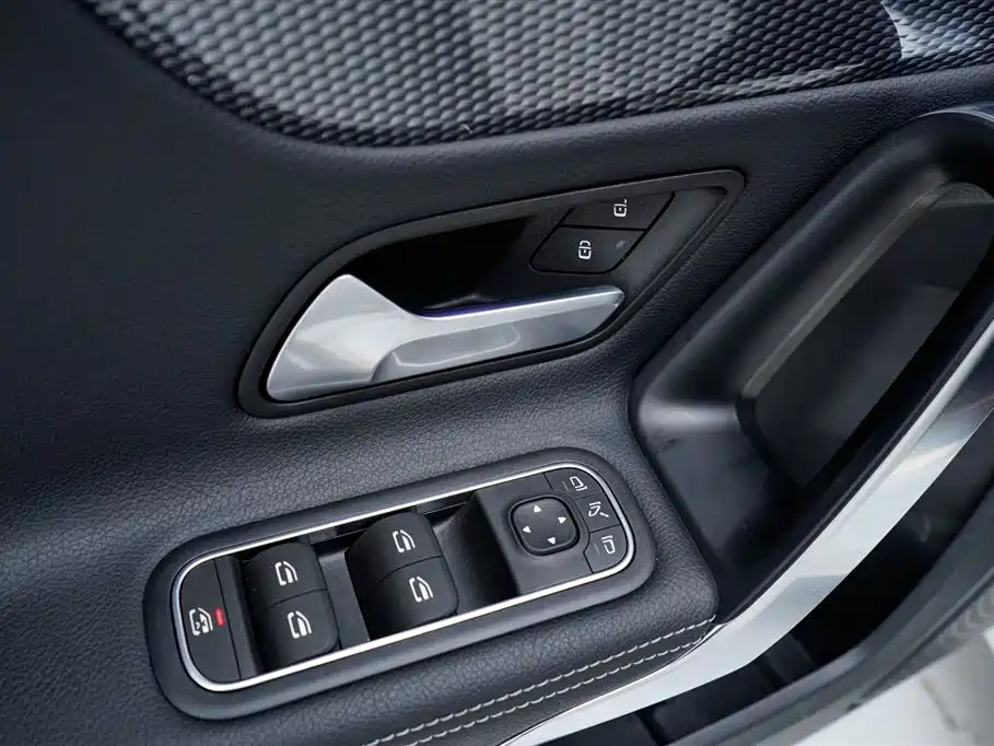 Mercedes-Benz A-Class 2022 Facelift A 200 L Sport Sedan Fashion Edition