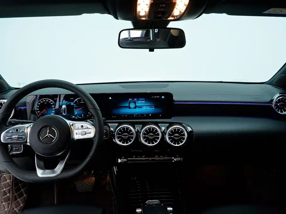Mercedes-Benz A-Class 2022 Facelift A 200 L Sport Sedan Fashion Edition