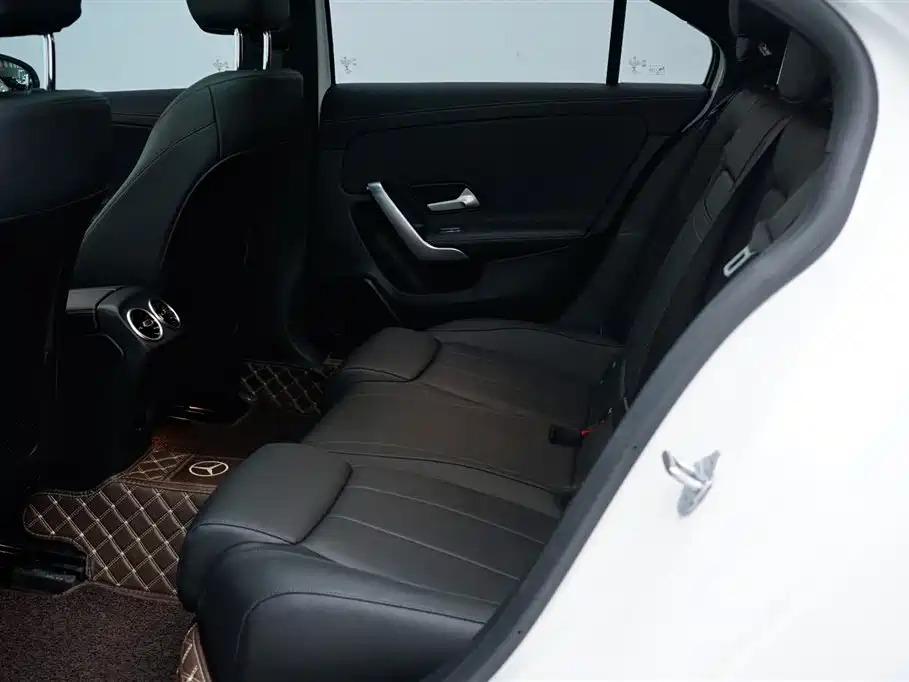 Mercedes-Benz A-Class 2022 Facelift A 200 L Sport Sedan Fashion Edition