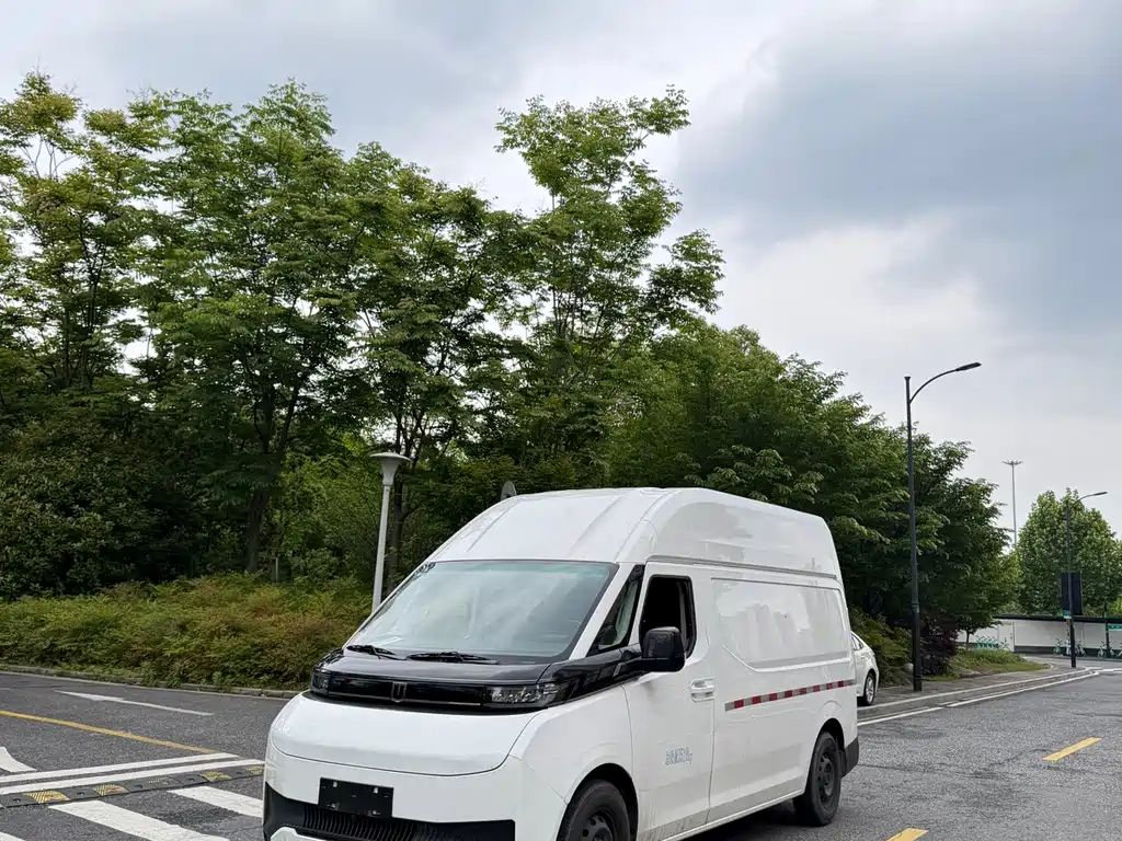 Farizon Super VAN 2025 Jingcheng Edition Medium Wheelbase High Roof 51kWh