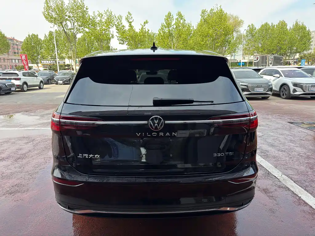 Viloran 2024 330TSI Business Edition