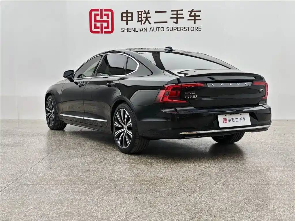 Volvo S90 2024 B5
