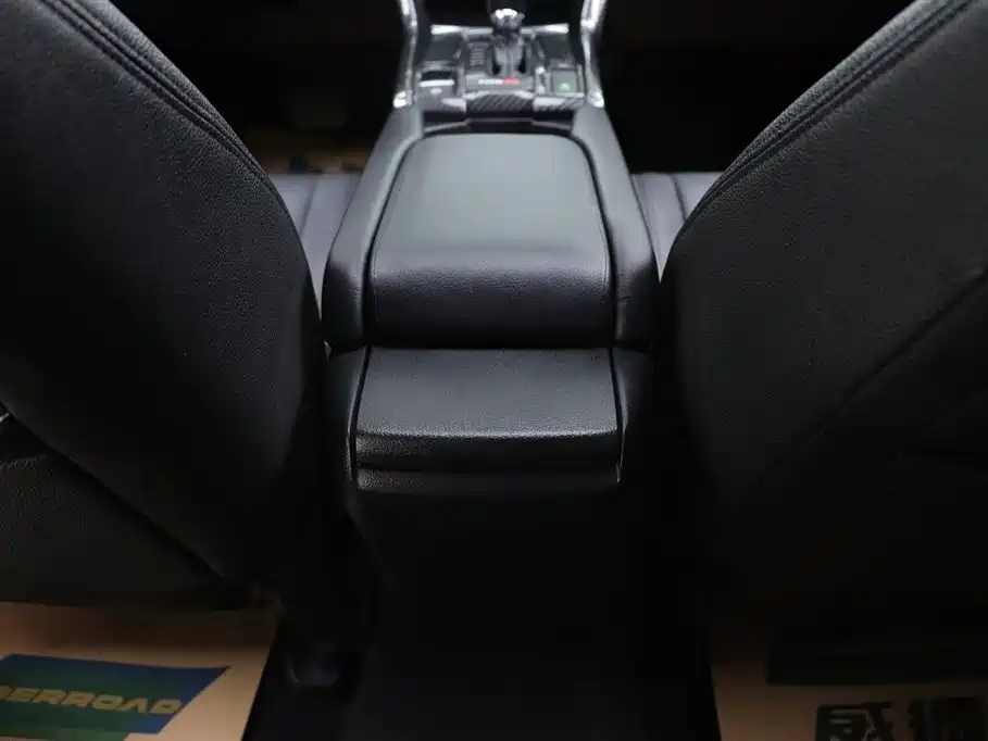 Civic 2016 220TURBO CVT Luxury Edition