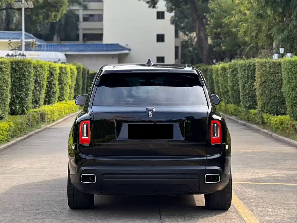 Rolls-Royce Cullinan 2018 Four-Seater