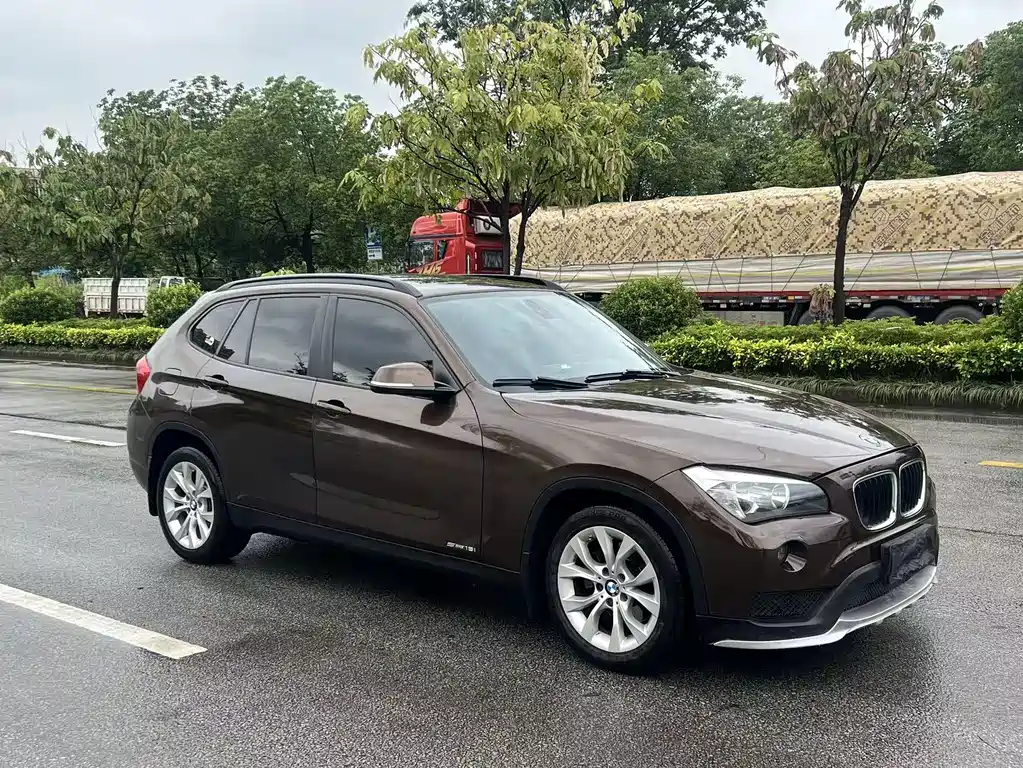 BMW X1 2014 sDrive18i Fashion Edition