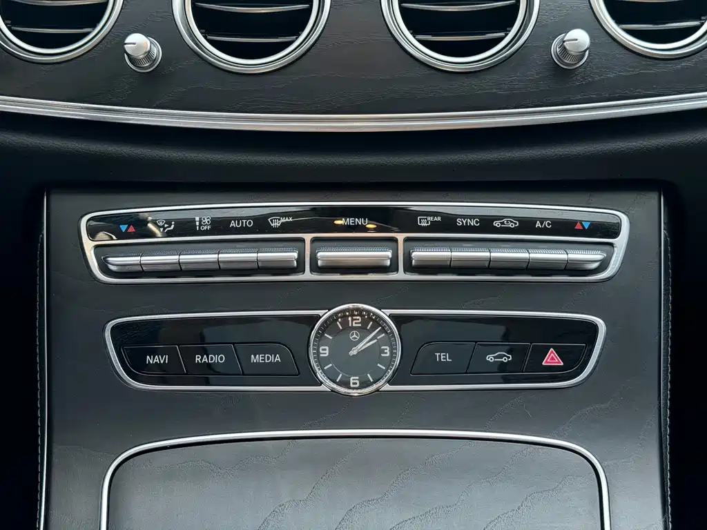 Mercedes-Benz E-Class 2018 Facelift E 200 L Sport