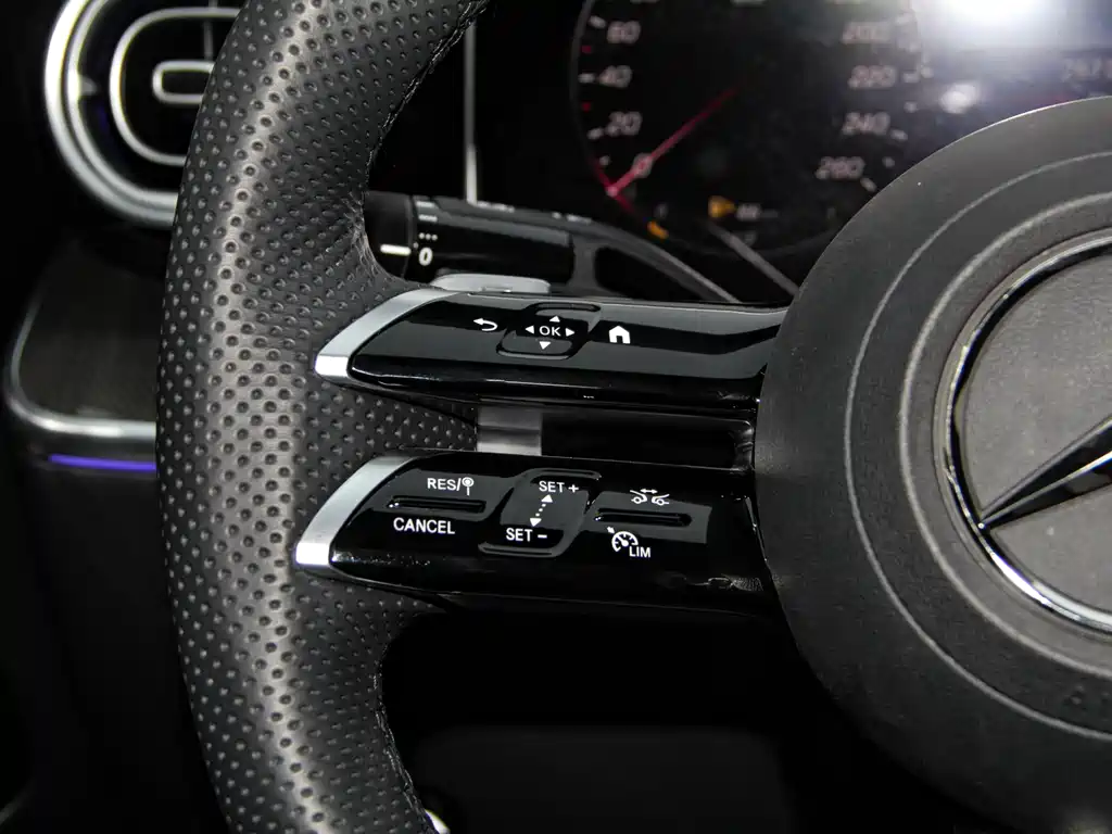 Mercedes-Benz C-Class 2025 C 260 L Sport