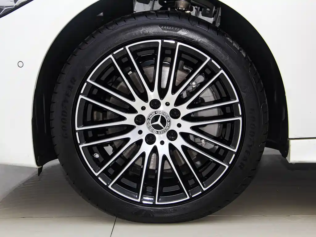 Mercedes-Benz C-Class 2025 C 260 L Sport