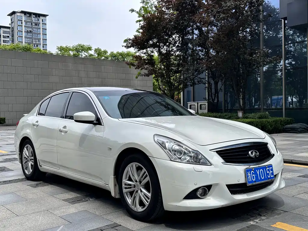 2013 Infiniti G25 Sedan Luxury Sport Edition