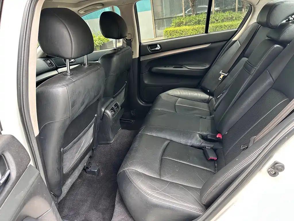 2013 Infiniti G25 Sedan Luxury Sport Edition