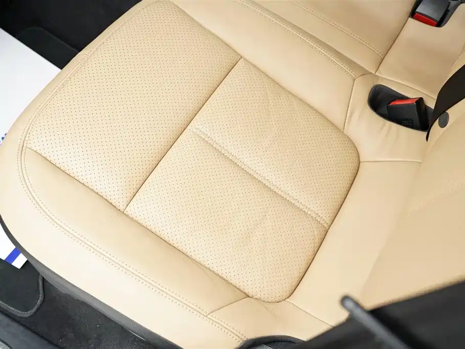 Cayenne 2014 Platinum Edition 3.0T