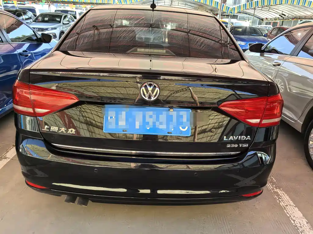 Lavida 2015 230TSI DSG Comfort