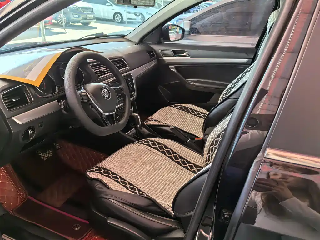 Lavida 2015 230TSI DSG Comfort