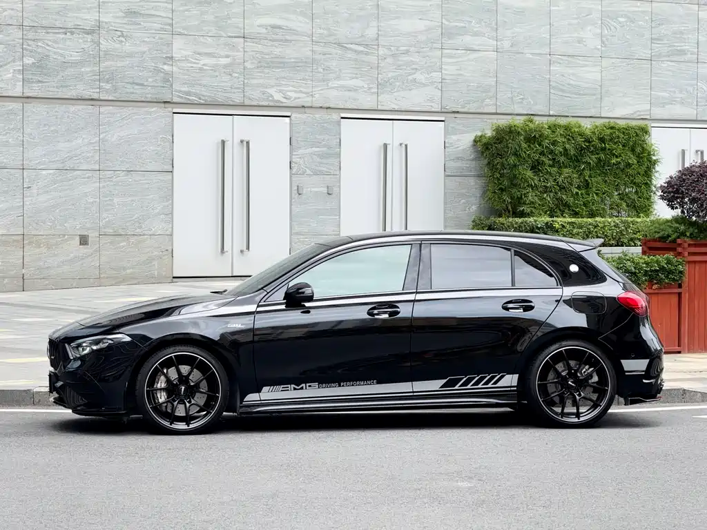 Mercedes-Benz A-Class AMG 2024 AMG A 35 4MATIC
