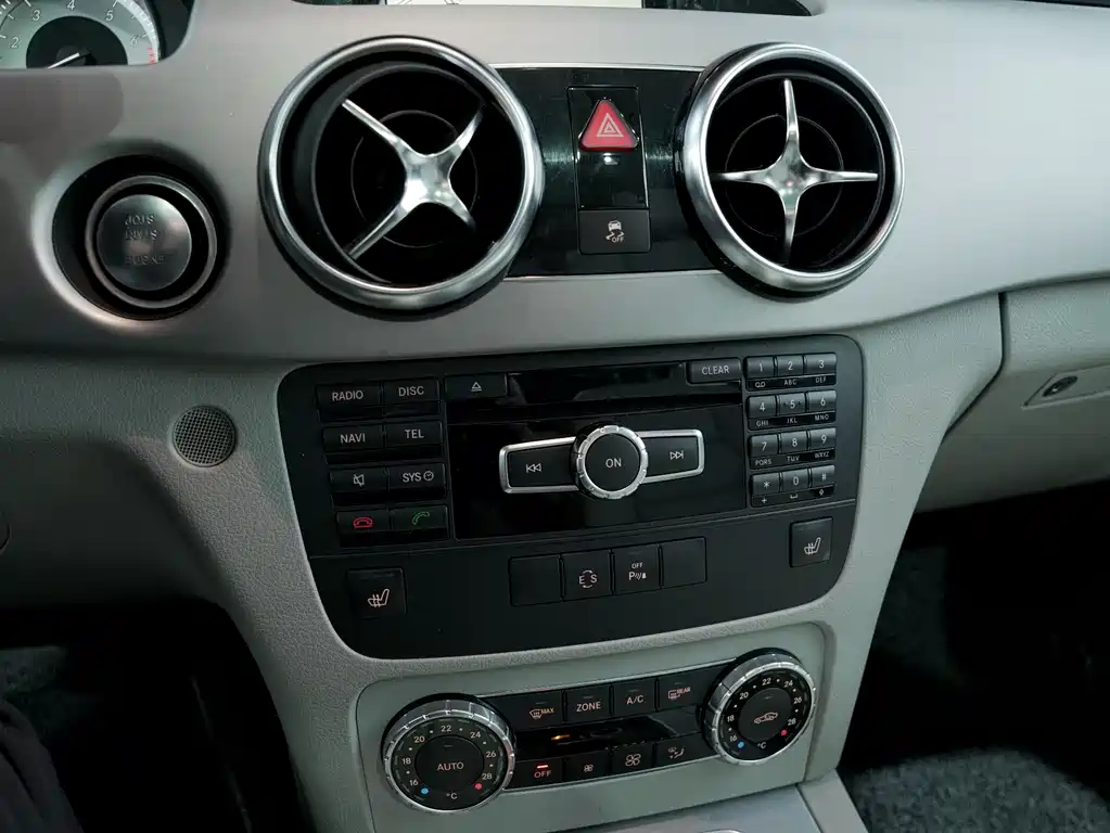 Mercedes-Benz GLK-Class 2013 Facelift GLK 300 4MATIC Fashion Edition