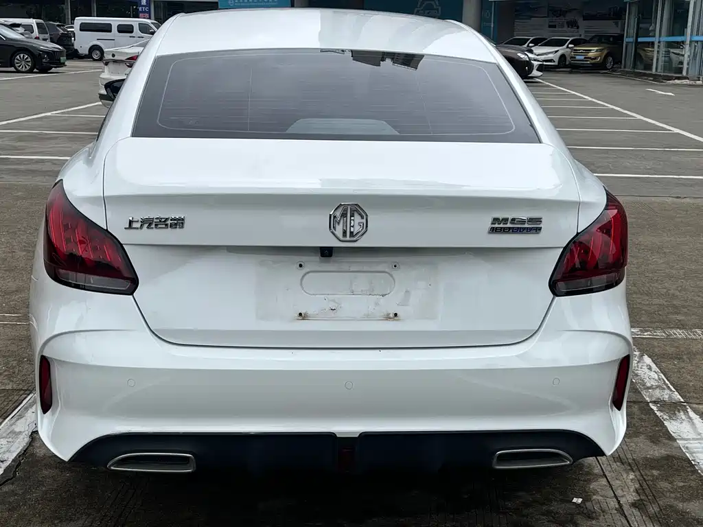 MG5 2021 180DVVT CVT Youth Luxury Edition