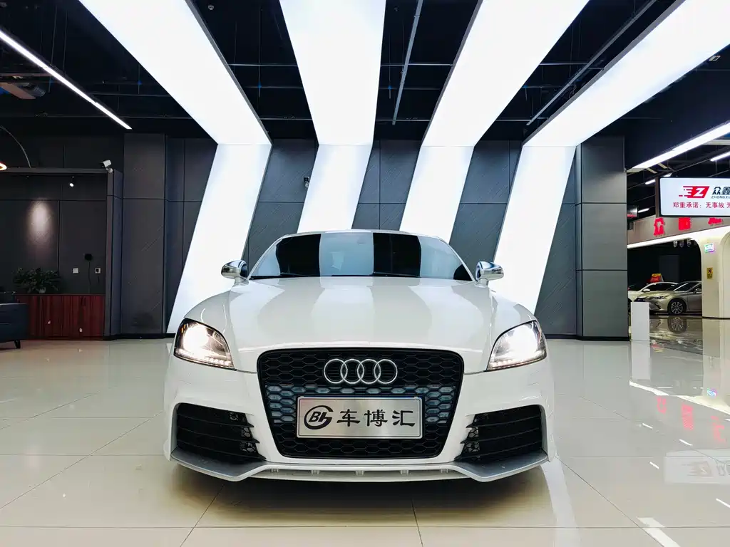 Audi TT 2011 Coupe 2.0 TFSI